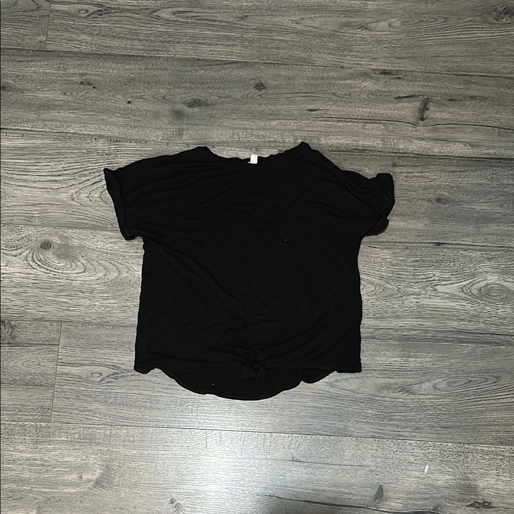 Black Short Sleeve Tee